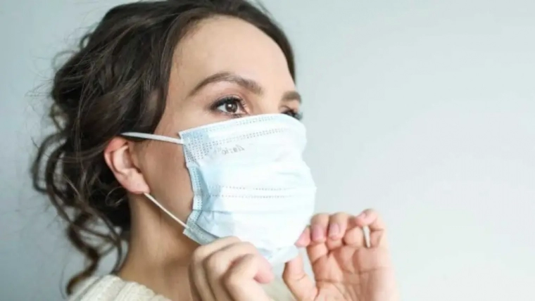 Face Mask And What To Do For Bad Breath And Dry Mouth